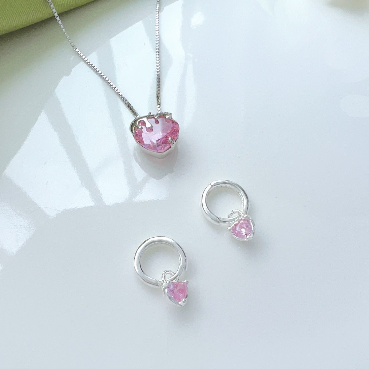 Earrings Heart shaped rosa zircons, 925 silver - Jewelry - EM Accessories - 925 silver - new -